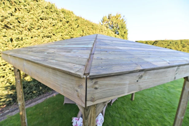 Altana Hexagon - 431 x 373, wys. 274 cm