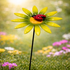 Słonecznik z biedronką na piku 10,2 cm