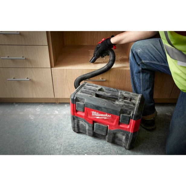 milwaukee-m18-vc2-0-5.jpg